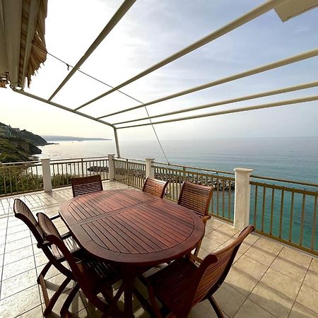 شقة Terrazza Sul Mare بيتسو المظهر الخارجي الصورة