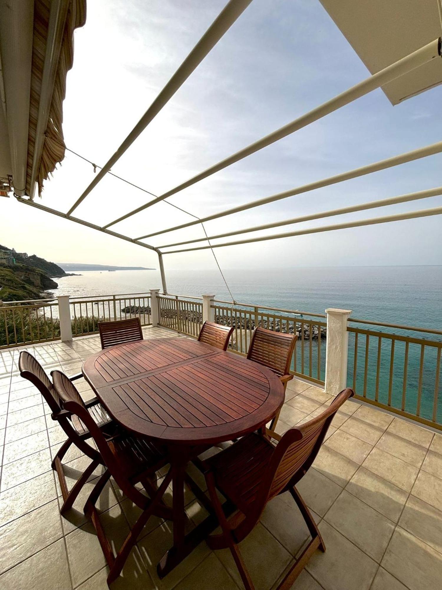 شقة Terrazza Sul Mare بيتسو المظهر الخارجي الصورة